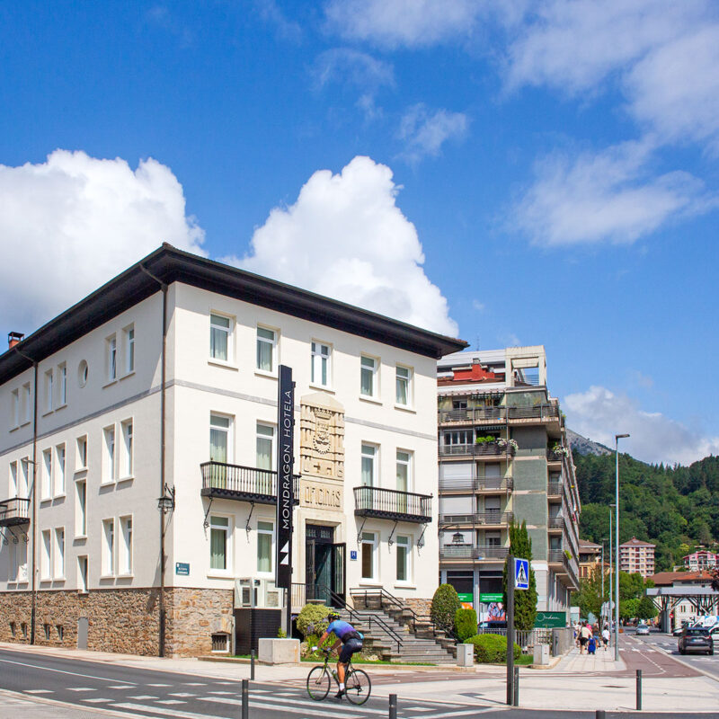 Hotel Mondragón